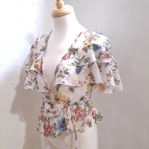 Forever 21 | White colorful flower ruffled cardigan blouse